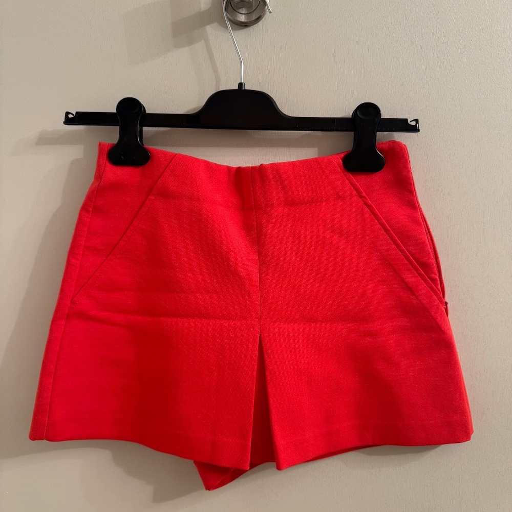 Zara Pinkish-Red Skort – Chic & Versatile (Size XS, Made in Turkey)